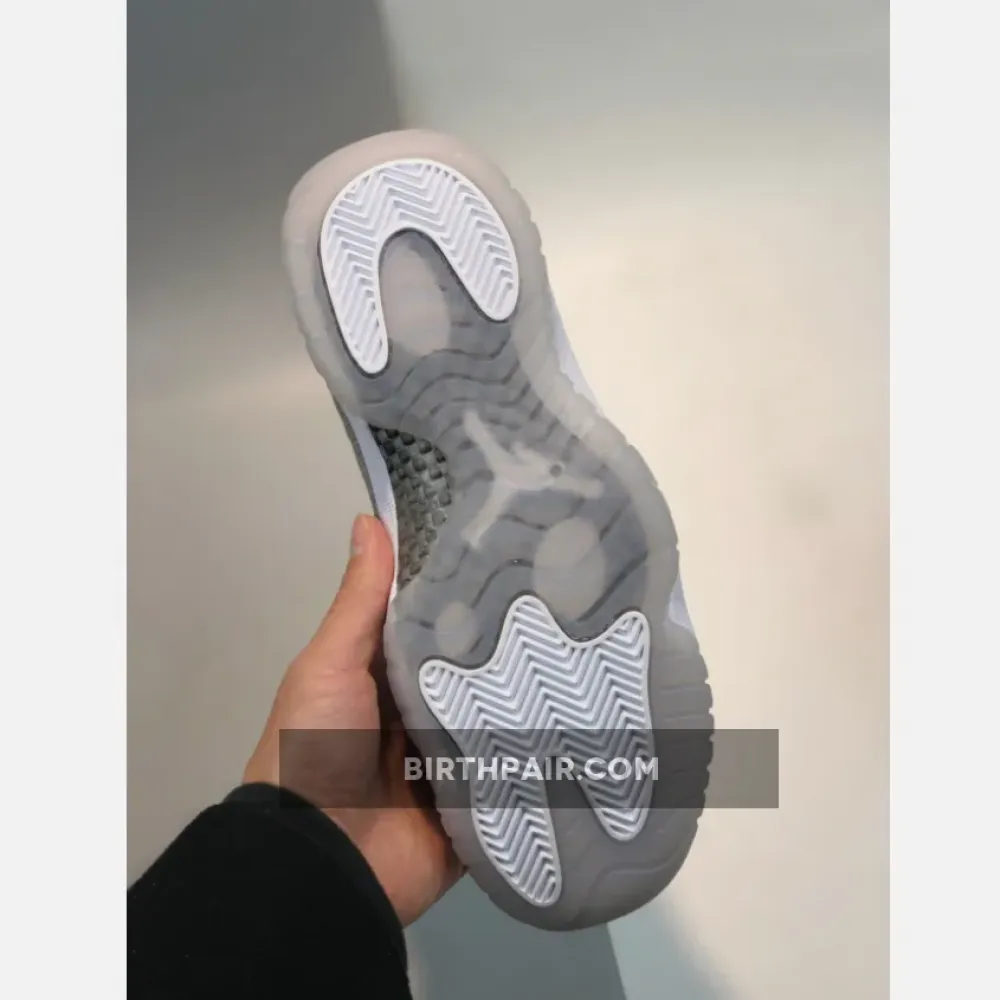 Air Jordan 11 White/Metallic Silver-Vast Grey AR0715-100