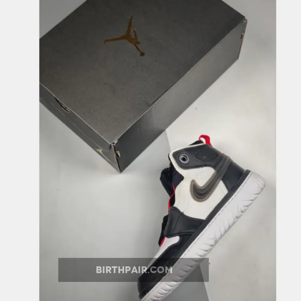 Air Jordan 1 High React White/Black-Red VS-3AOKL4U