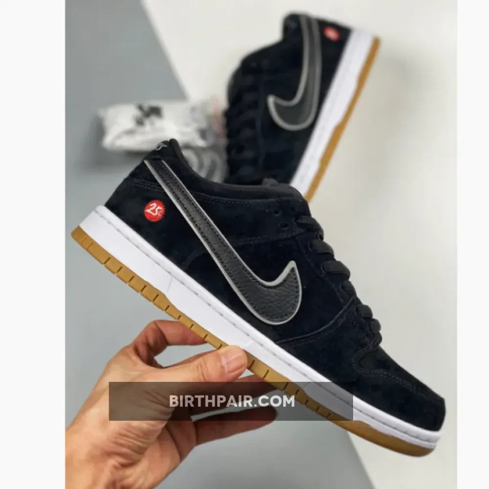 Quartersnacks x Nike SB Dunk Low Premium Black Reflective Silver VS-LU7AQA7