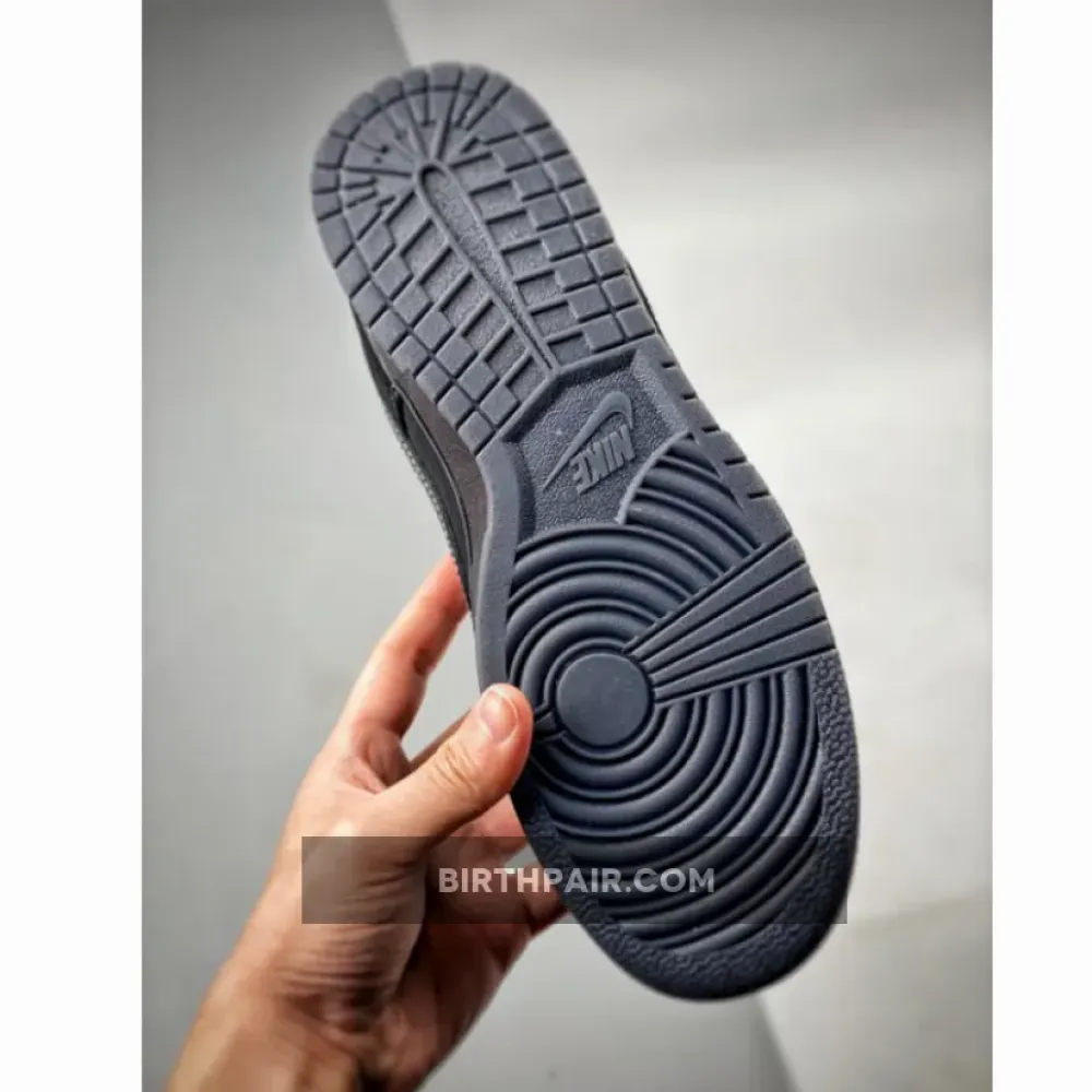 Nike SB Dunk Low Pro “Blackout” VS-I47MBSH