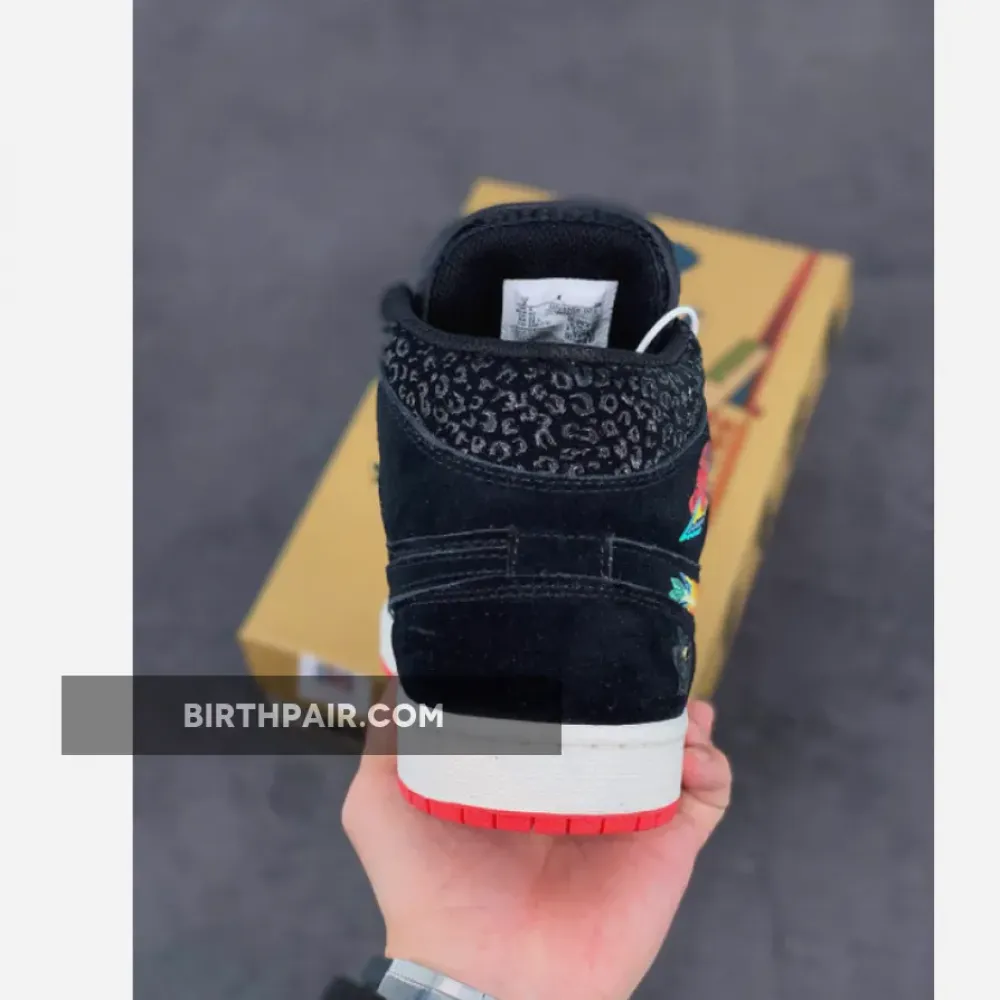 Air Jordan 1 Mid ” Siempre Familia” Black/Sail-Roma Green-Chile Red VS-VS0RB91