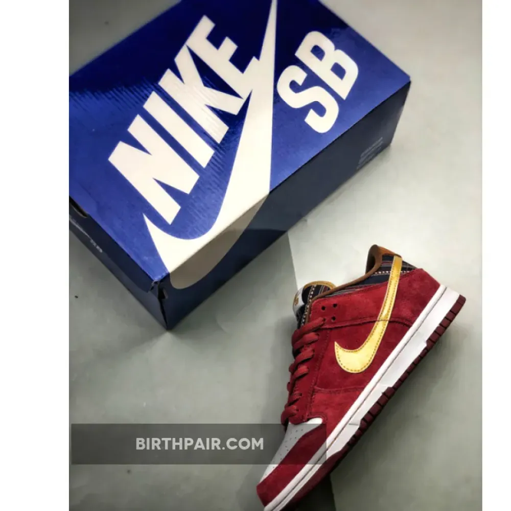 Nike SB Dunk Low ” Anchorman” Team Red/Metallic Gold VS-PVOEZR0