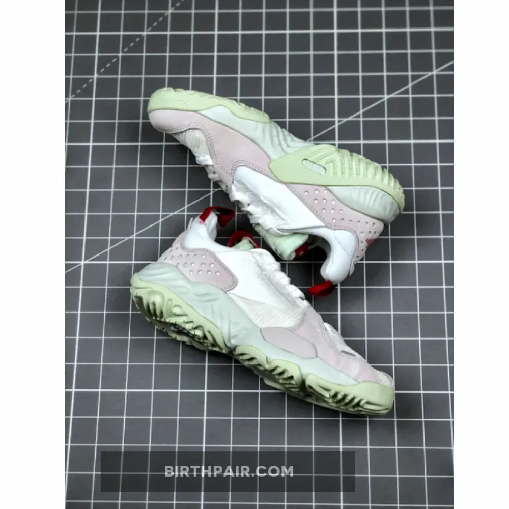 Jordan Delta SP Sail/Varsity Red-White CT1003-100 VS-8HURQQ2