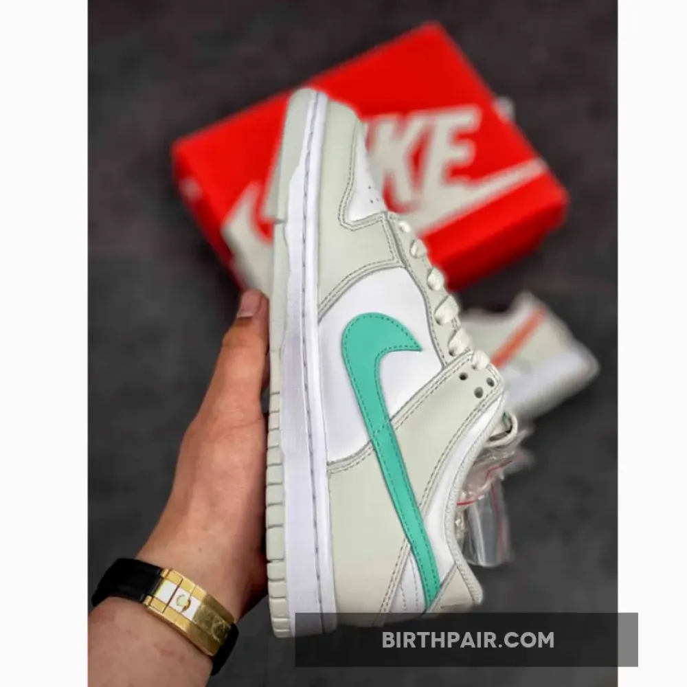 Nike Dunk Low GS ” Tropical Twist” CW1590-101 VS-L2U1XEH