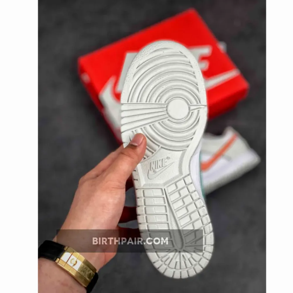 Nike Dunk Low GS ” Tropical Twist” CW1590-101 VS-L2U1XEH