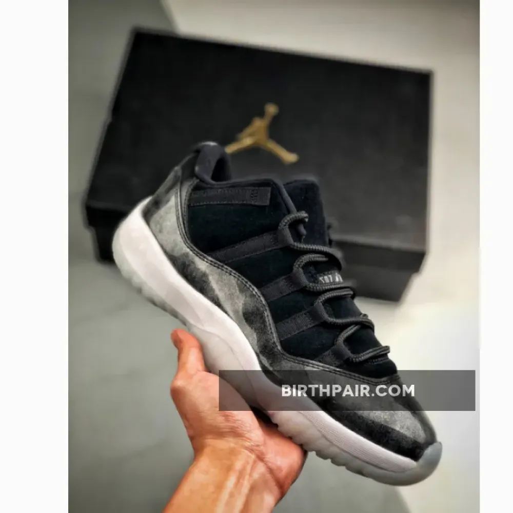 Air Jordan 11 Low ” Barons” Black/Metallic Silver-White VS-Z906CAT
