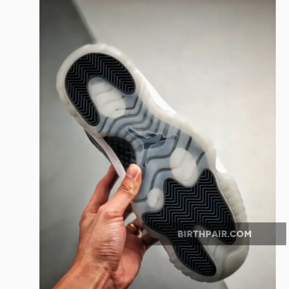 Air Jordan 11 Low ” Barons” Black/Metallic Silver-White VS-Z906CAT